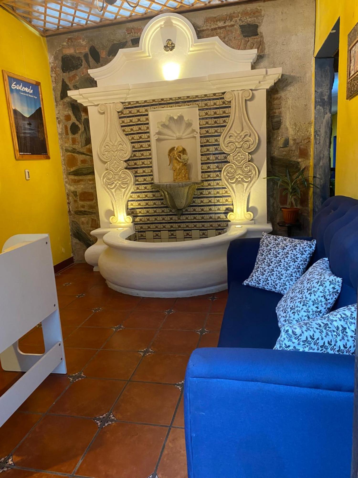 Hotel Posada Gutierrez أنتيغوا غواتيمالا المظهر الخارجي الصورة