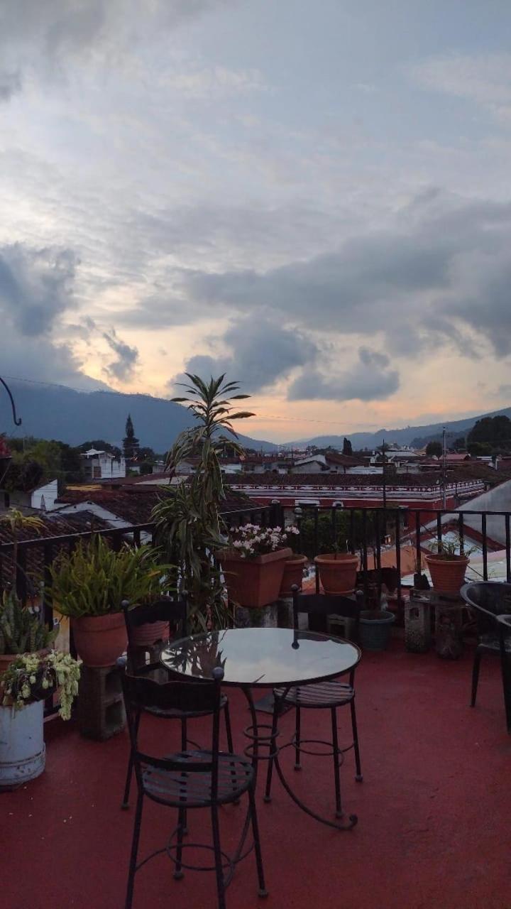 Hotel Posada Gutierrez أنتيغوا غواتيمالا المظهر الخارجي الصورة